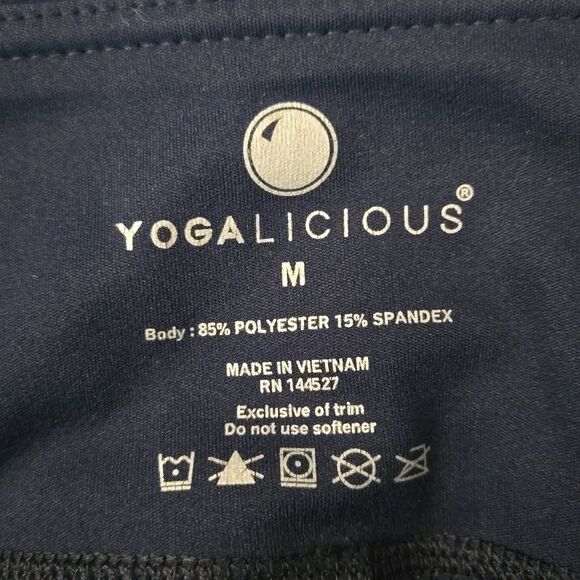 Yogalicious Navy Capri Leggings, Women's Size Medium, Great Condition - Picture 5 of 8